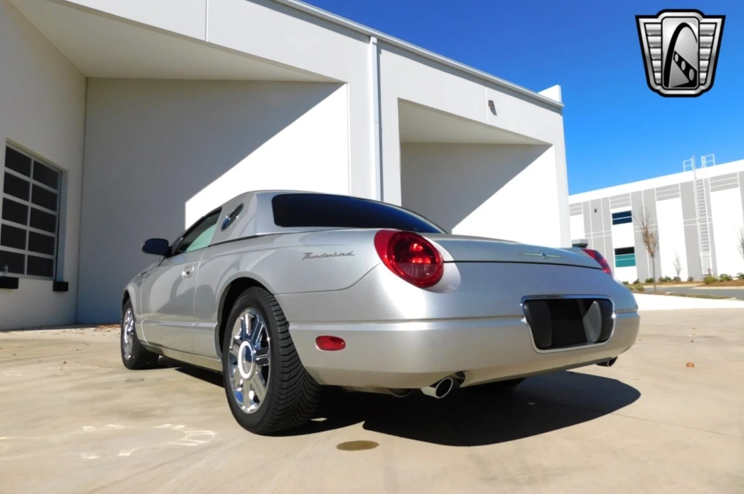 2005 Ford Thunderbird 11th Gen - Image 10 of 12