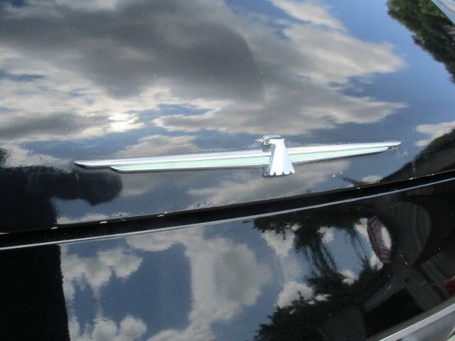 2005 Ford Thunderbird - Image 15 of 31