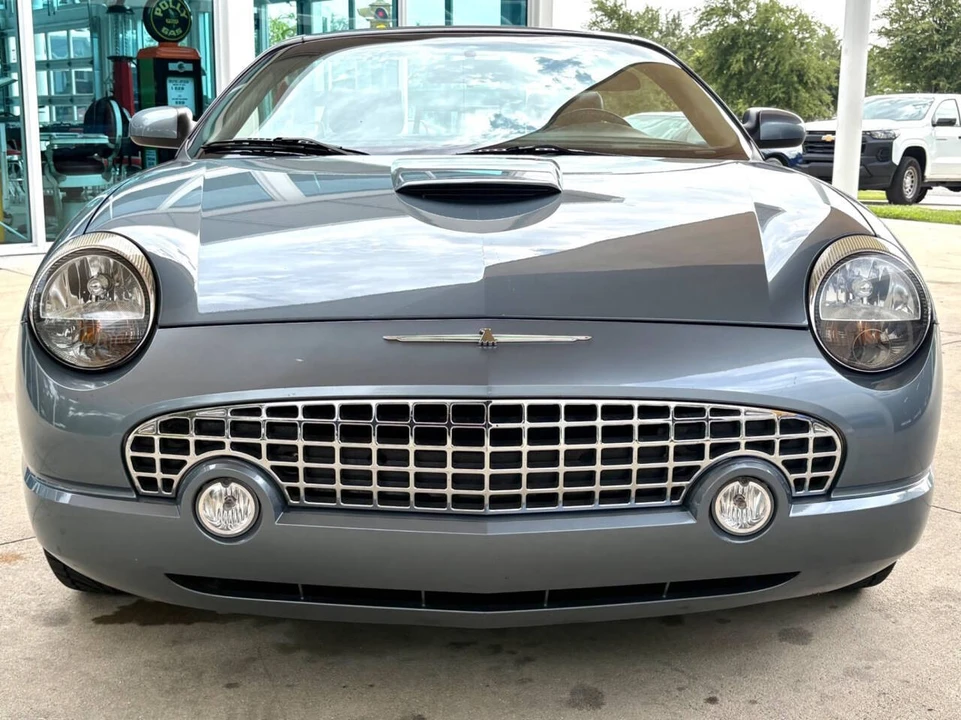 2005 Ford Thunderbird 11th Gen - Image 2 of 31
