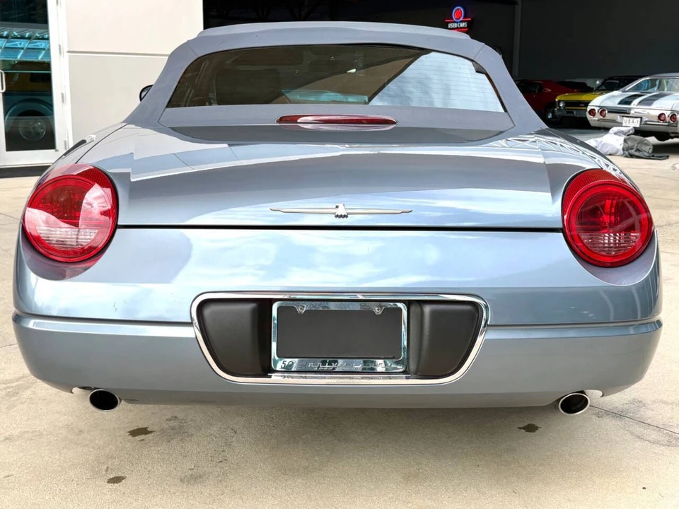 2005 Ford Thunderbird 11th Gen - Image 23 of 31