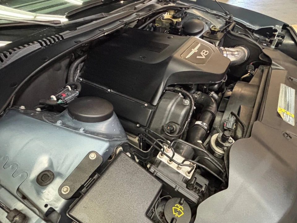 2005 Ford Thunderbird 11th Gen - Image 30 of 31