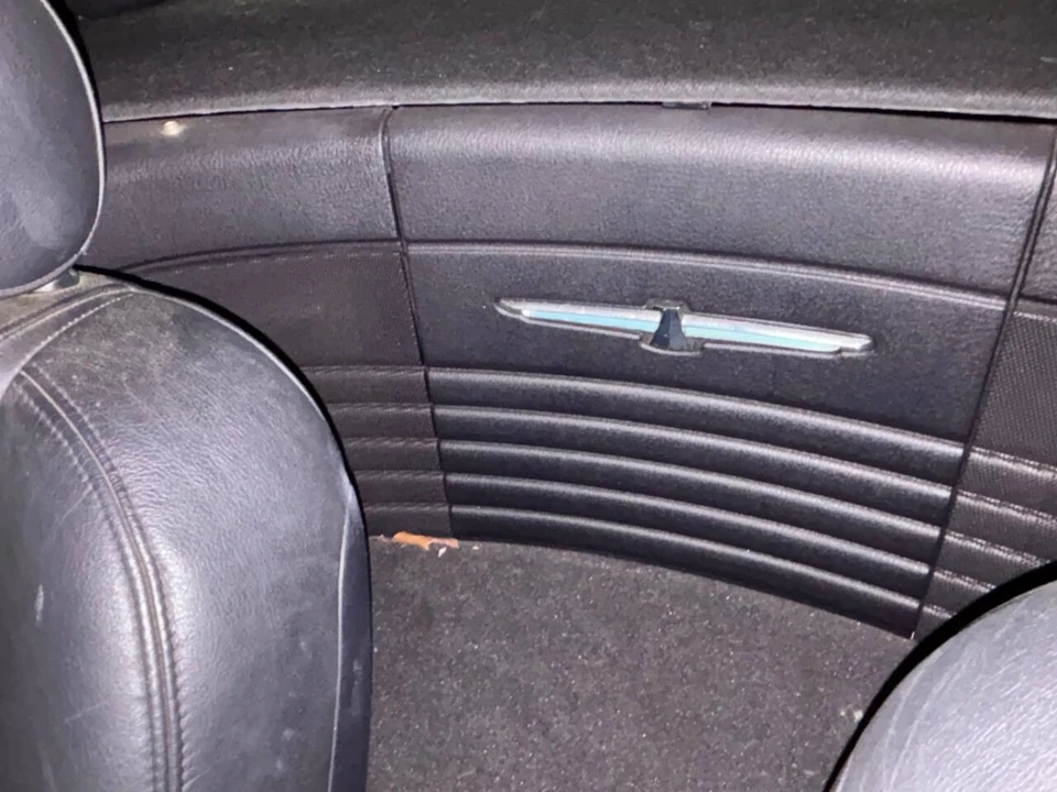 2005 Ford Thunderbird 11th Gen - Image 22 of 31