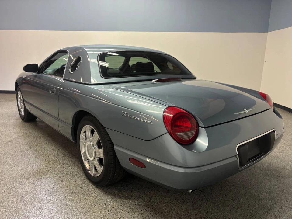 2005 Ford Thunderbird 11th Gen - Image 5 of 31