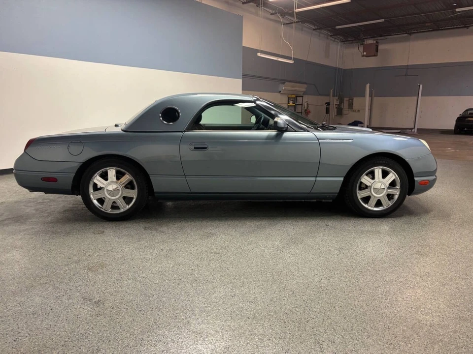2005 Ford Thunderbird 11th Gen - Image 8 of 31