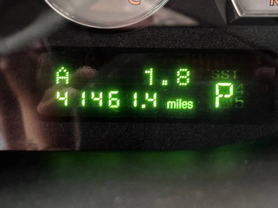 2005 Ford Thunderbird 11th Gen - Image 19 of 31