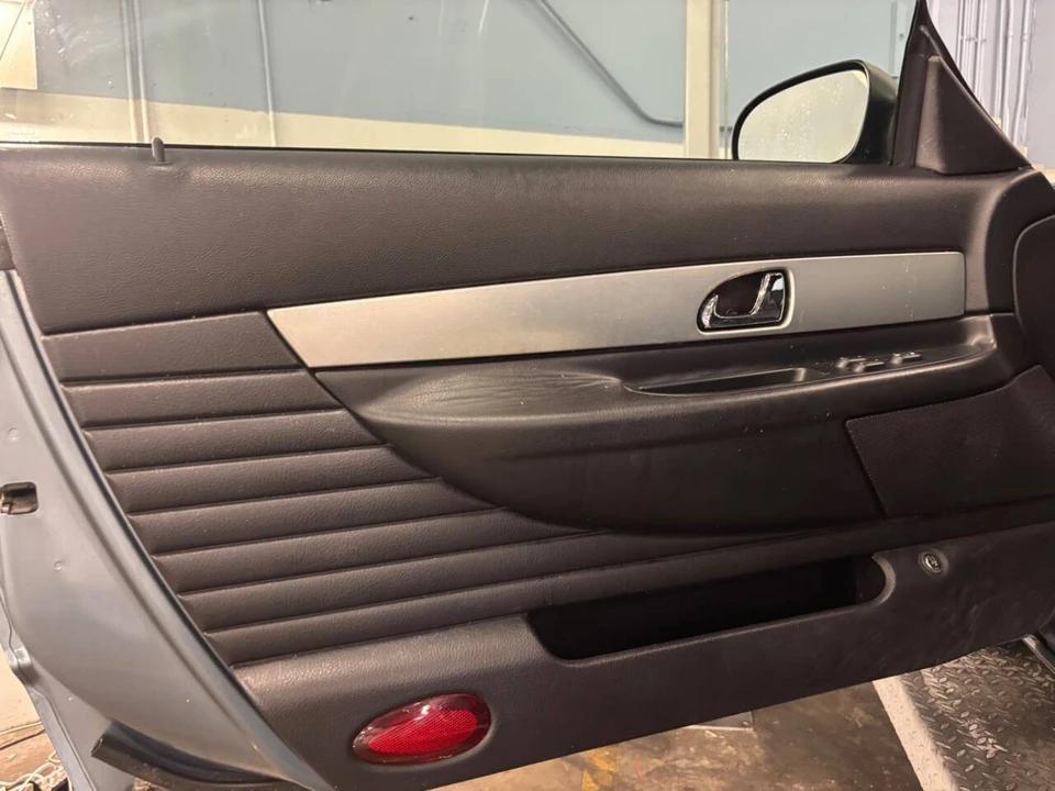 2005 Ford Thunderbird 11th Gen - Image 15 of 31