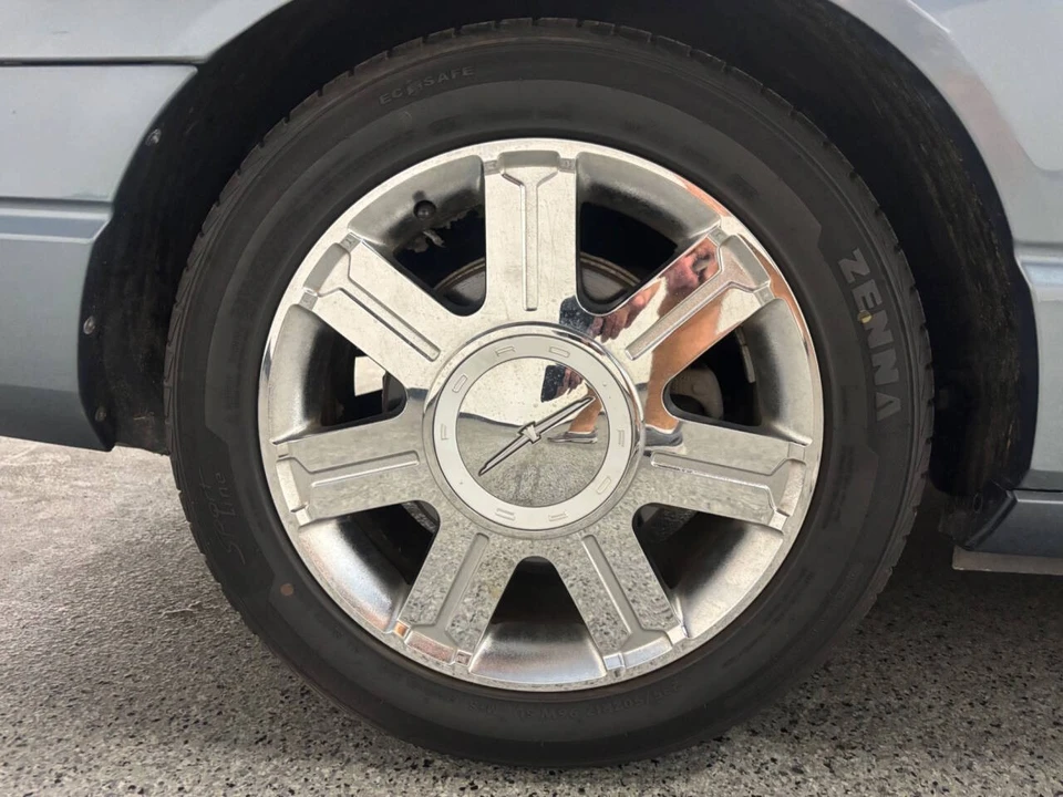 2005 Ford Thunderbird 11th Gen - Image 12 of 31