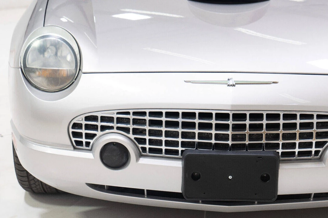 2005 Ford Thunderbird 11th Gen - Image 13 of 31