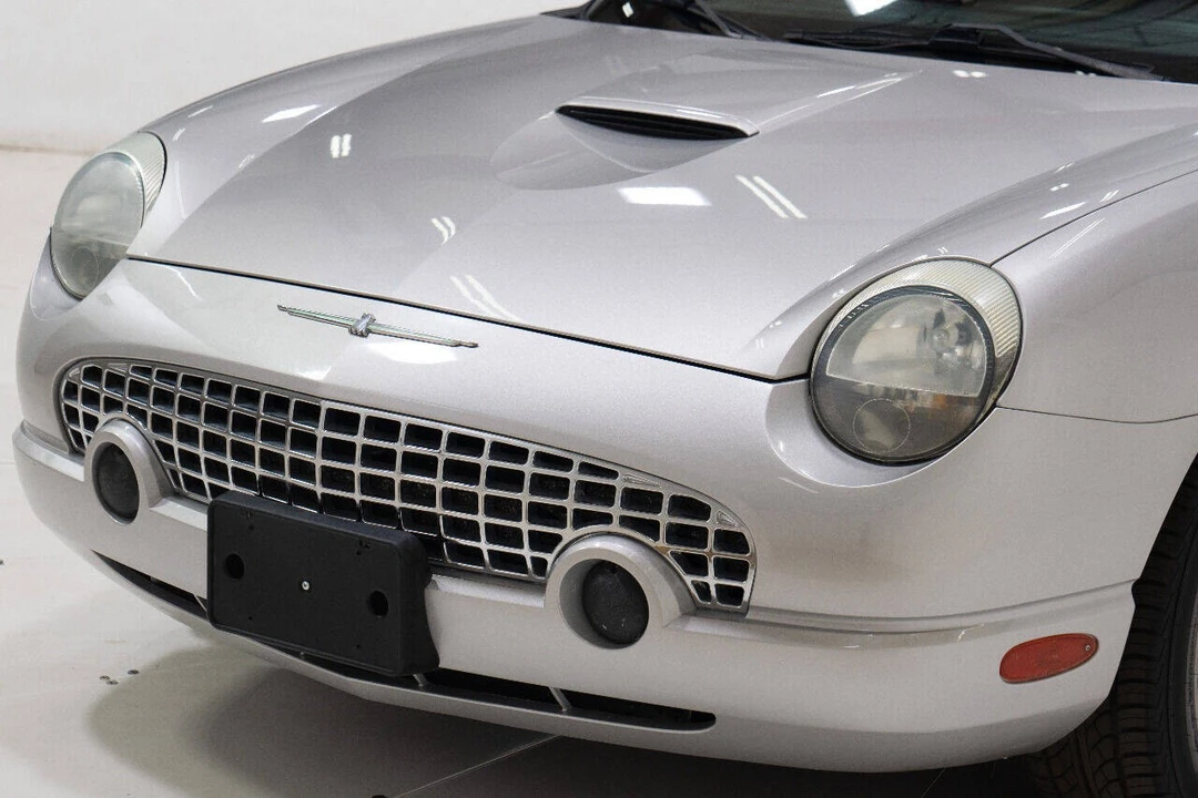 2005 Ford Thunderbird 11th Gen - Image 15 of 31
