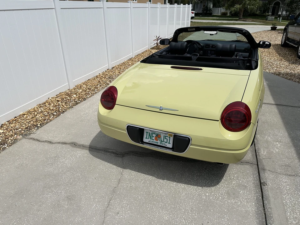 2005 Ford Thunderbird 11th Gen - Image 16 of 31