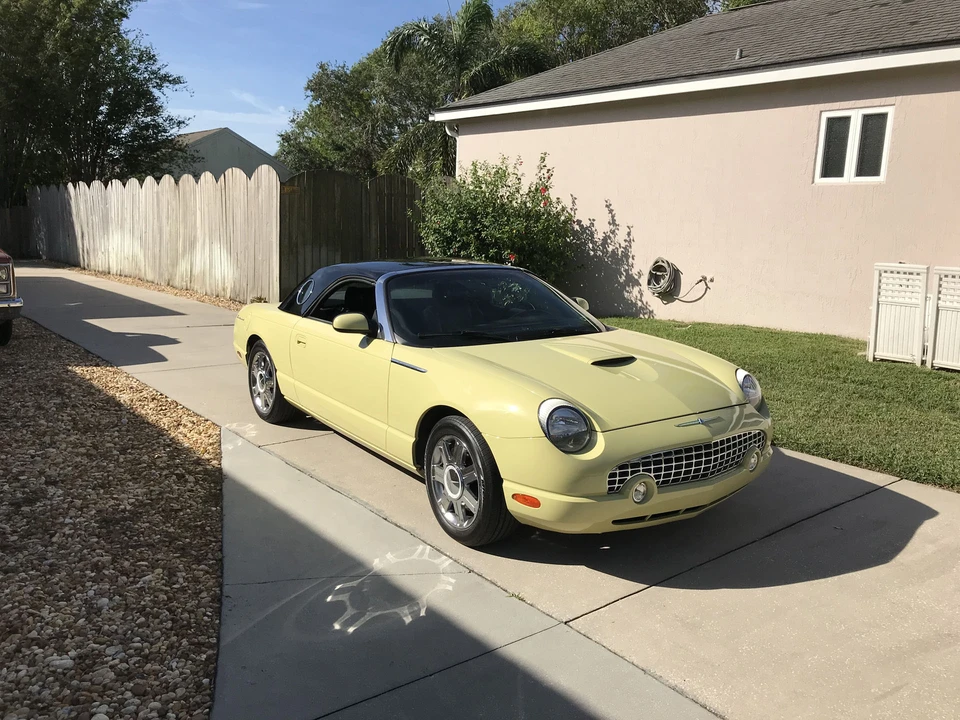 2005 Ford Thunderbird 11th Gen - Image 2 of 31