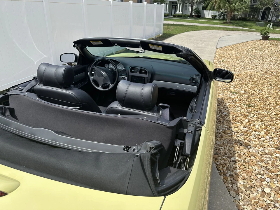 2005 Ford Thunderbird 11th Gen - Image 22 of 31