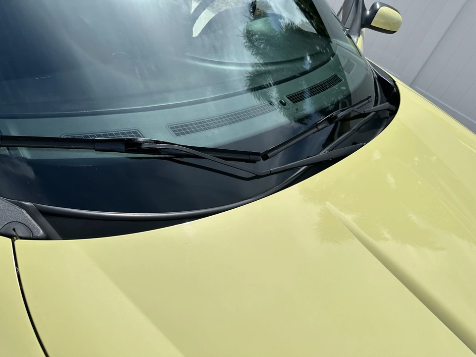 2005 Ford Thunderbird 11th Gen - Image 26 of 31