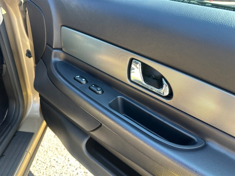 2005 Ford Thunderbird 11th Gen - Image 8 of 17