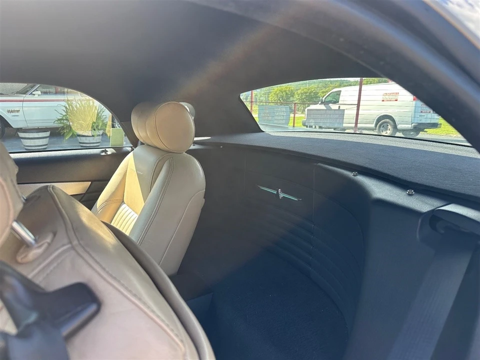 2005 Ford Thunderbird 11th Gen - Image 15 of 17