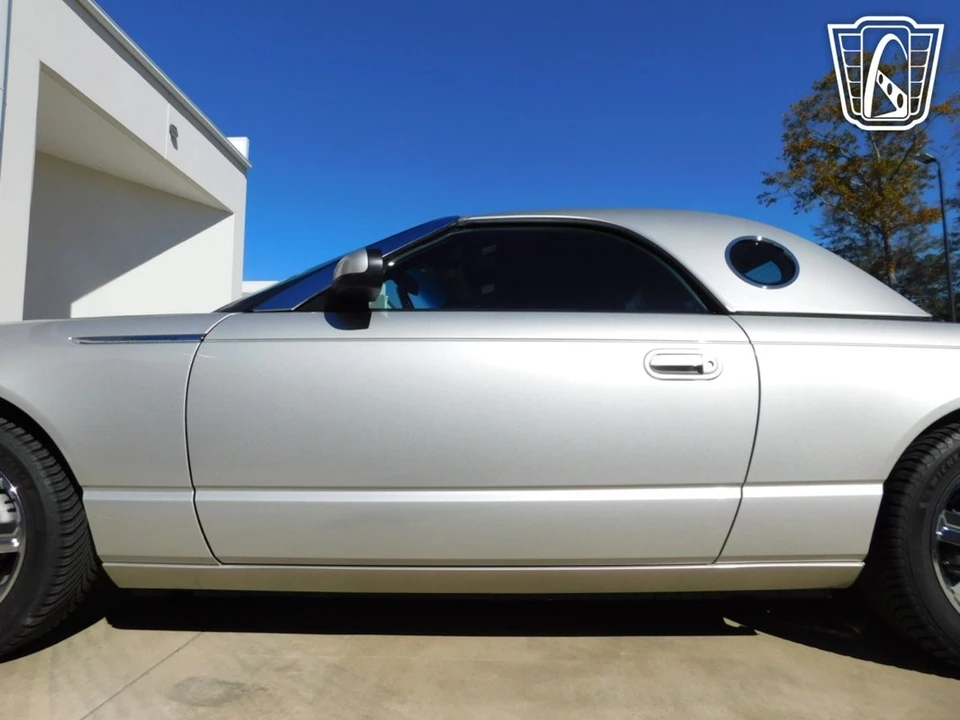 2005 Ford Thunderbird 11th Gen - Image 13 of 21