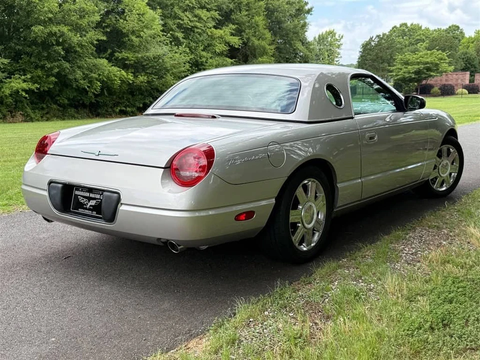 2005 Ford Thunderbird 11th Gen - Image 13 of 31