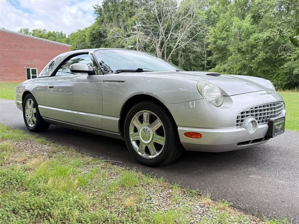 2005 Ford Thunderbird 11th Gen - Image 10 of 31