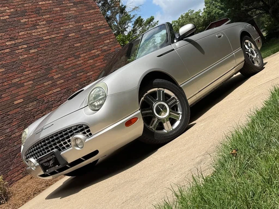 2005 Ford Thunderbird 11th Gen - Image 12 of 31