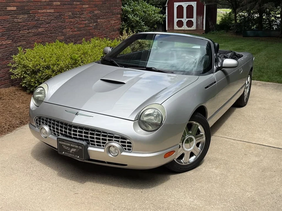2005 Ford Thunderbird 11th Gen - Image 22 of 31