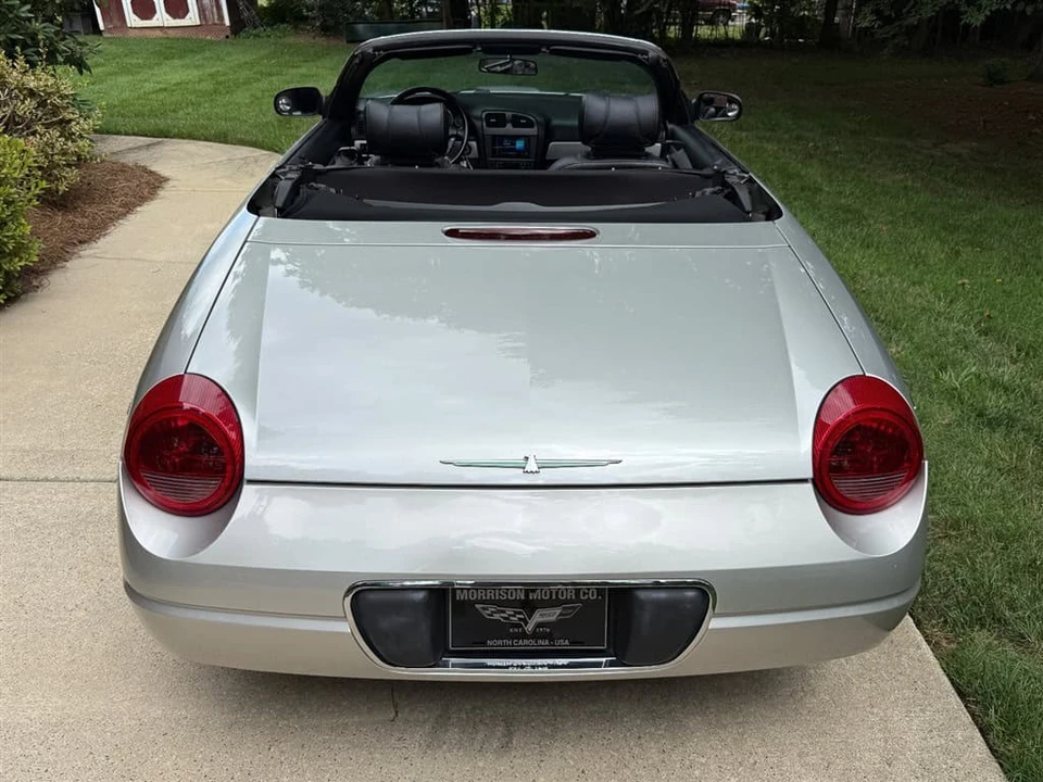 2005 Ford Thunderbird 11th Gen - Image 27 of 31