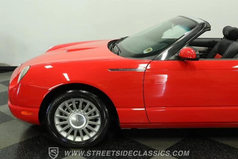 2005 Ford Thunderbird 11th Gen - Image 22 of 31