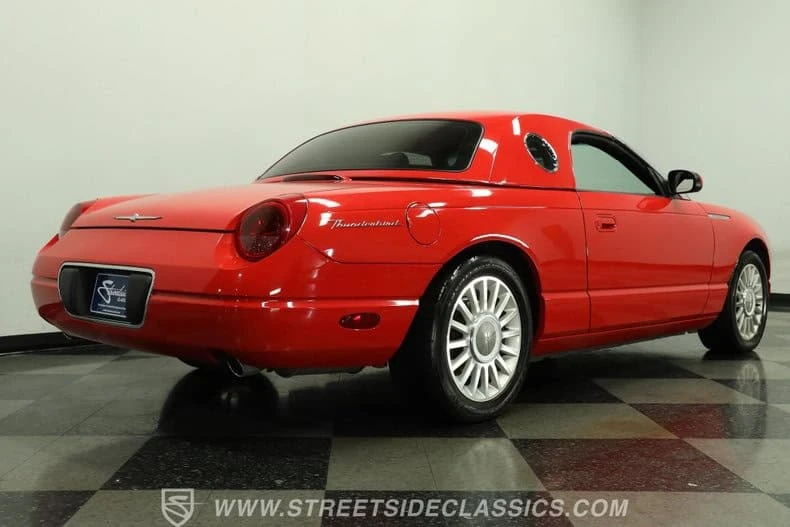 2005 Ford Thunderbird 11th Gen - Image 25 of 31