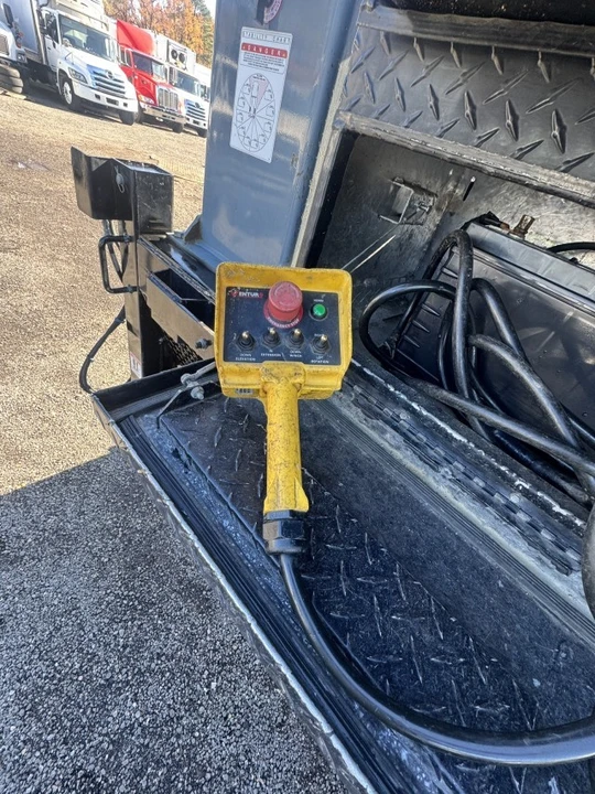 2005 Ford Super Duty 1st Gen - Image 12 of 18