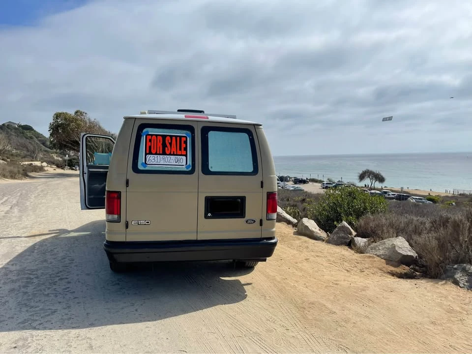 2005 Ford Econoline Van - Image 6 of 13