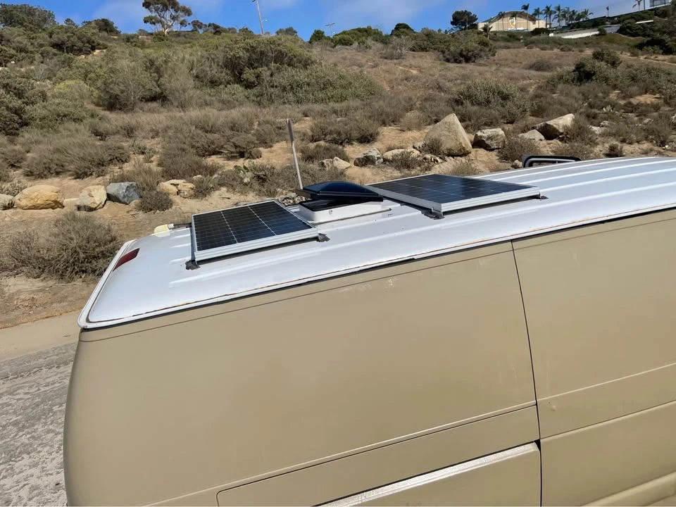 2005 Ford Econoline Van - Image 8 of 13