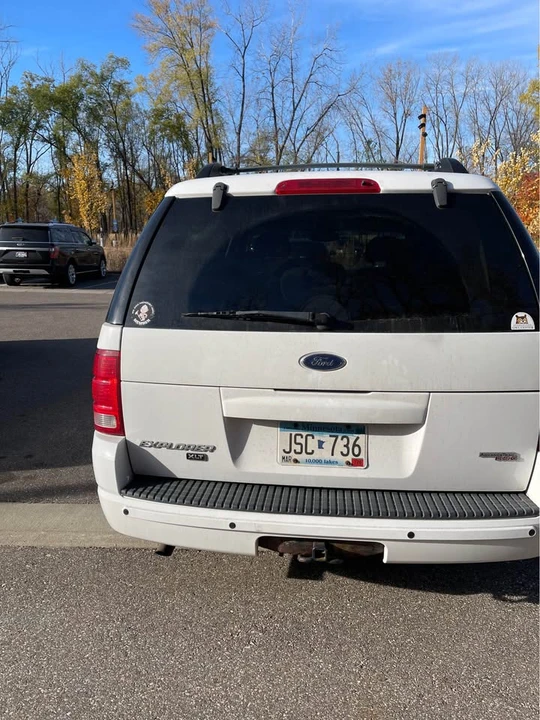 2005 Ford Explorer 3rd Gen - Image 5 of 12