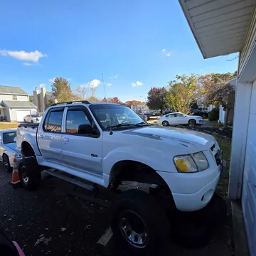 2005 Ford Explorer Sport Trac - Image 2 of 20