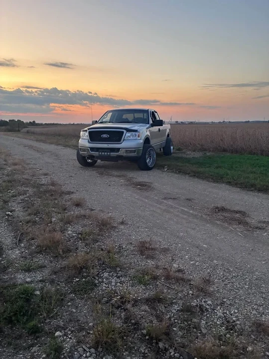 2005 Ford F-150 11th Gen - Image 2 of 8