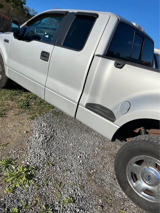 2005 Ford F-150 11th Gen - Image 2 of 6