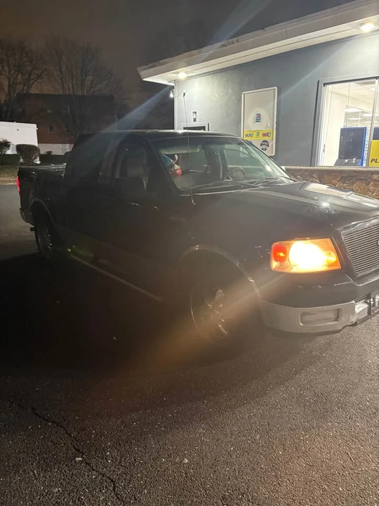 2005 Ford F-150 11th Gen - Image 2 of 12