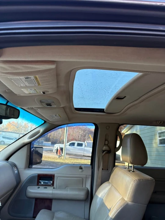 2005 Ford F-150 11th Gen - Image 2 of 10