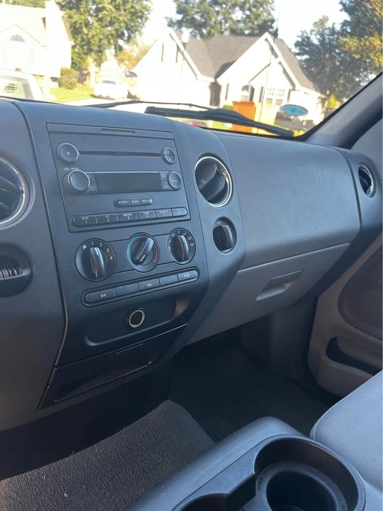 2005 Ford F-150 11th Gen - Image 10 of 14