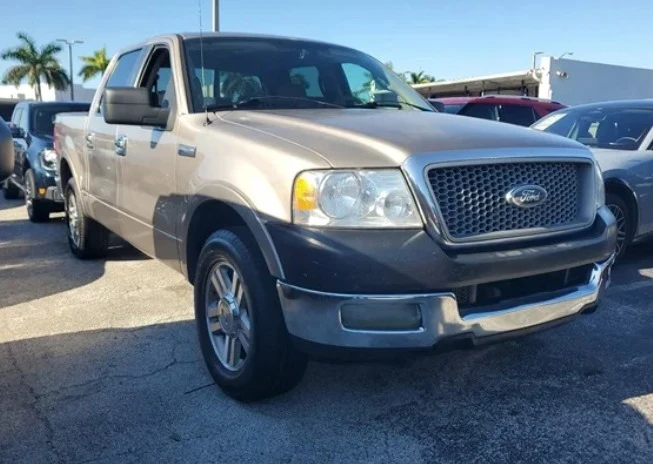 2005 Ford F-150 11th Gen - Image 2 of 13