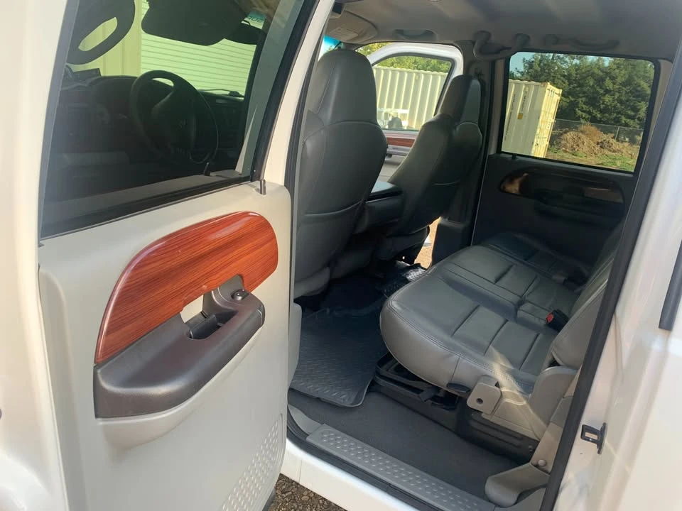 2005 Ford Super Duty 1st Gen - Image 10 of 13