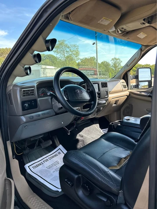 2005 Ford Super Duty 1st Gen - Image 9 of 13