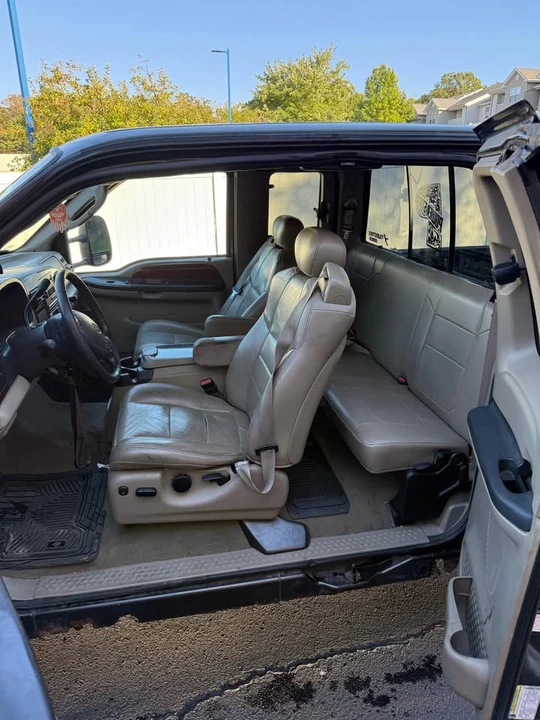 2005 Ford Super Duty 1st Gen - Image 10 of 12