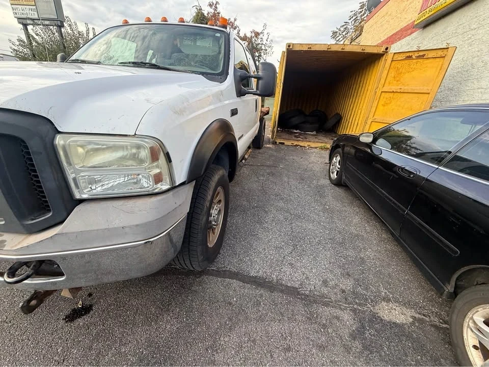 2005 Ford Super Duty 1st Gen - Image 2 of 9