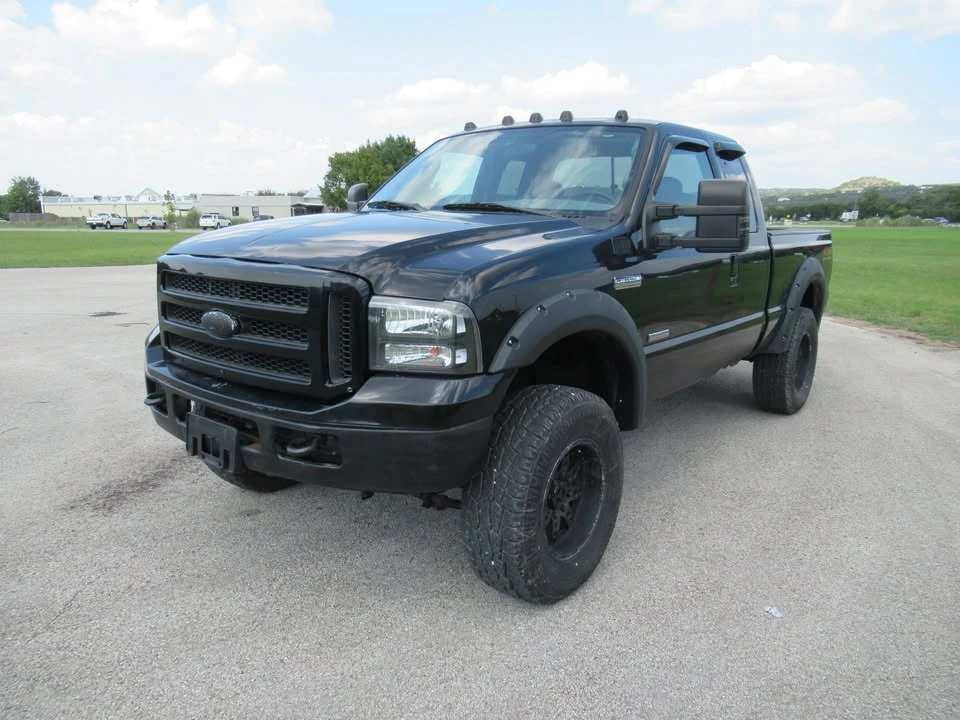 2005 Ford Super Duty 1st Gen - Image 9 of 13