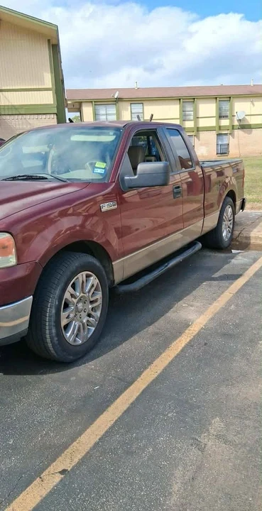 2005 Ford F-150 11th Gen - Image 2 of 4