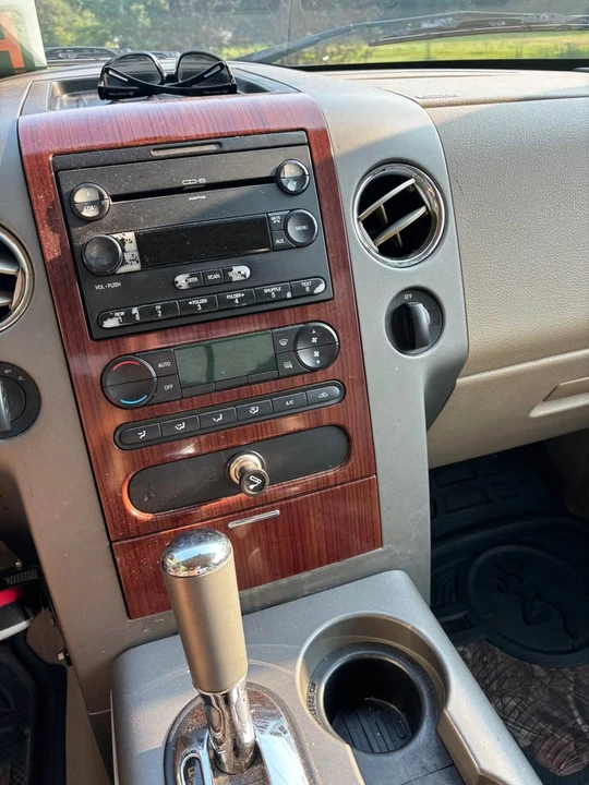 2005 Ford F-150 11th Gen - Image 10 of 12
