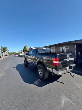 2005 Ford F-150 Lariat Regular Cab Short Bed
