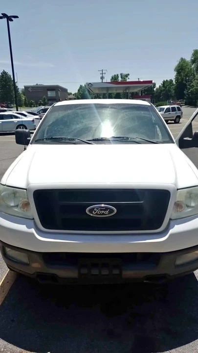 2005 Ford F-150 11th Gen - Image 2 of 12
