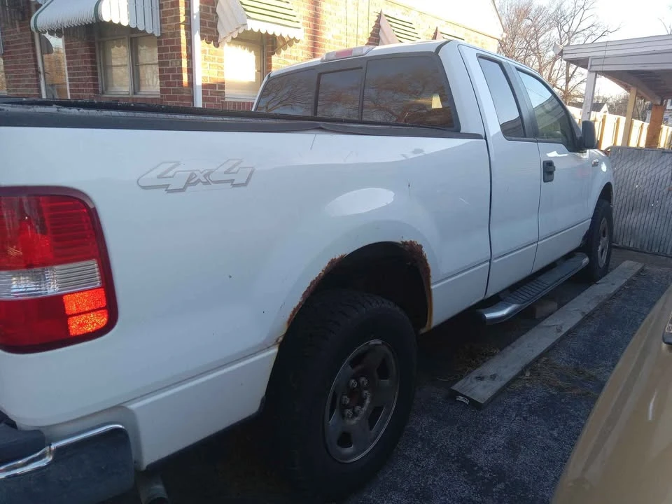 2005 Ford F-150 11th Gen - Image 2 of 4