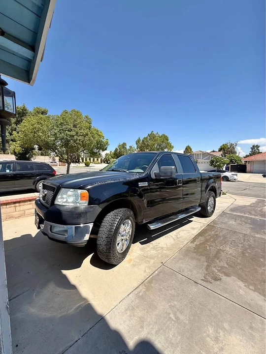 2005 Ford F-150 11th Gen - Image 2 of 10