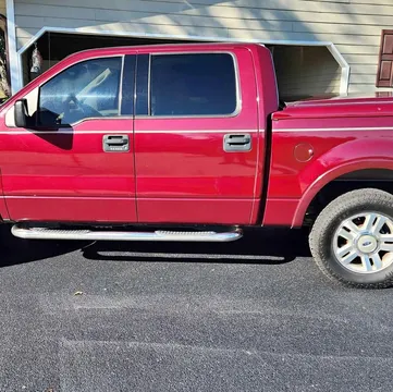 2005 Ford F-150 SuperCrew Cab Lariat